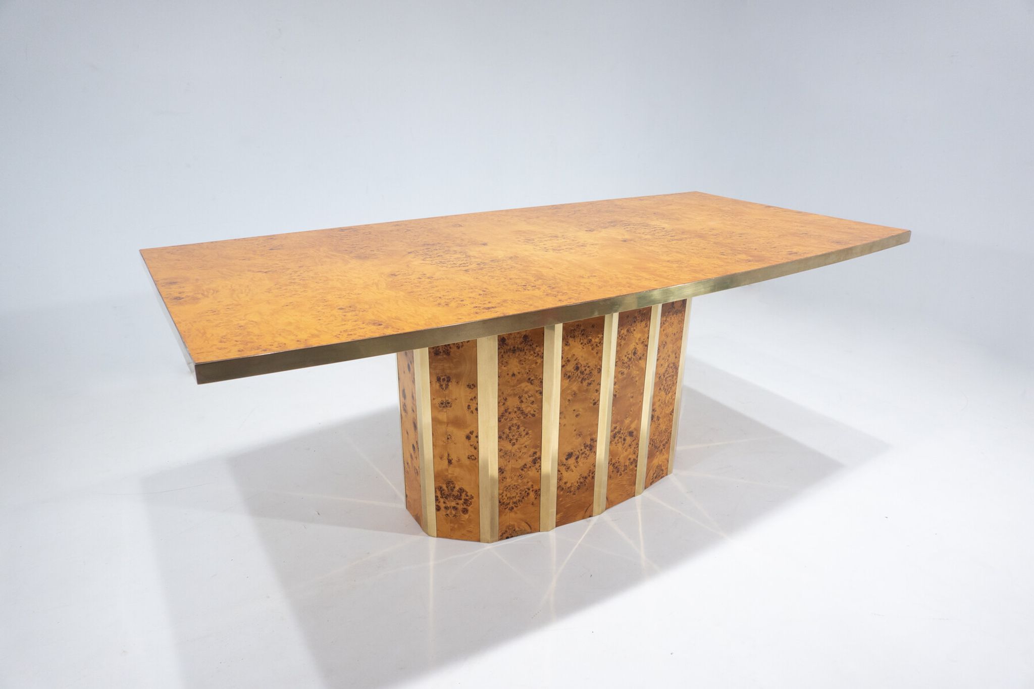 Mid-century modern dining table, Ash Burl, Italy