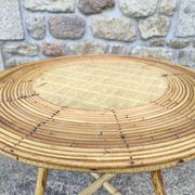 Table basse ronde vintage rotin et vinyle façon paille tressée