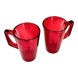 Set of 2 red mugs