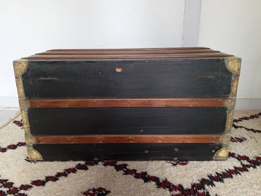 Late 19th century marine trunk