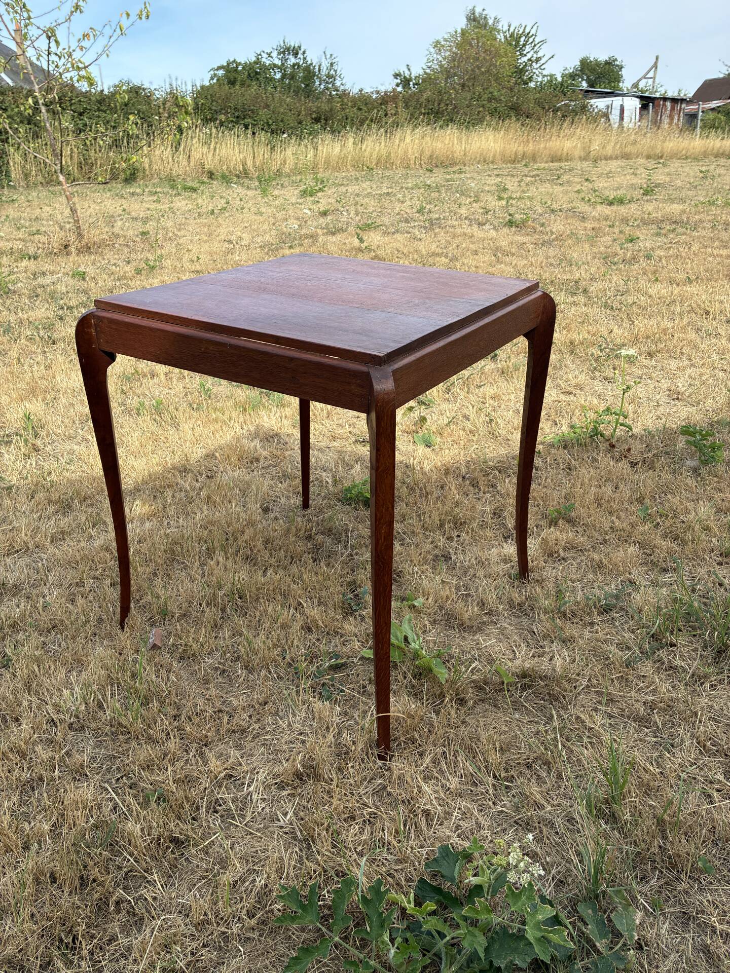Table d’appoint ou table de jeux