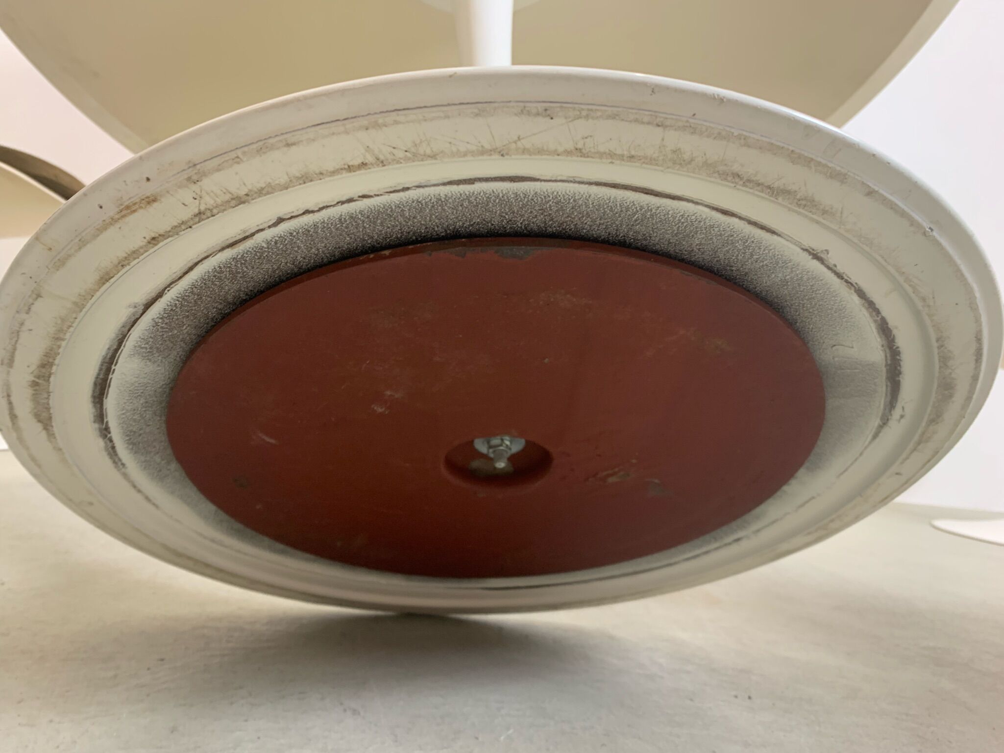 Eero Saarinen Tulip Dining Set with Swifel Chairs for Knoll International 1960s