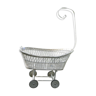 White Wicker cradle