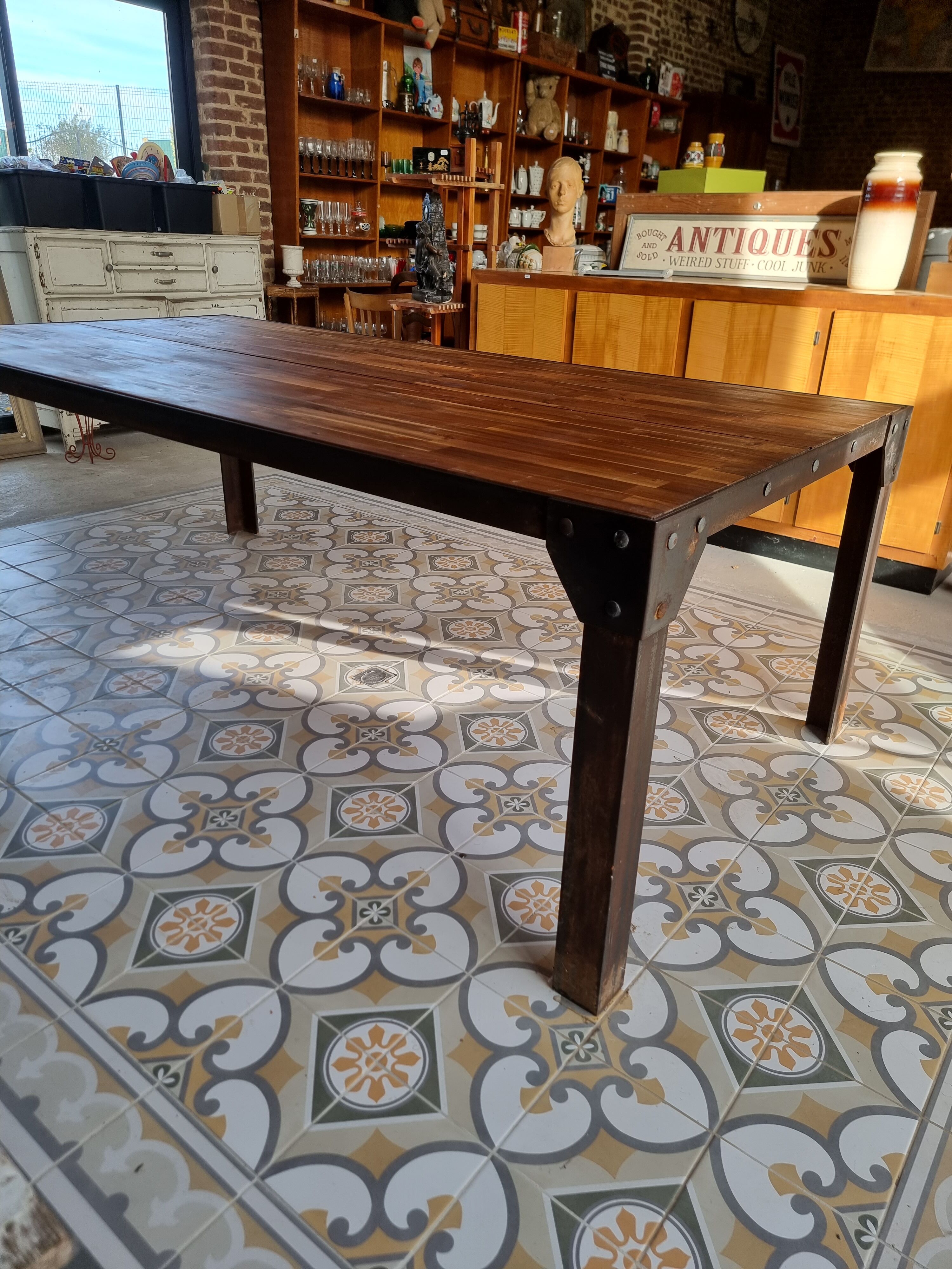 Industrial table
