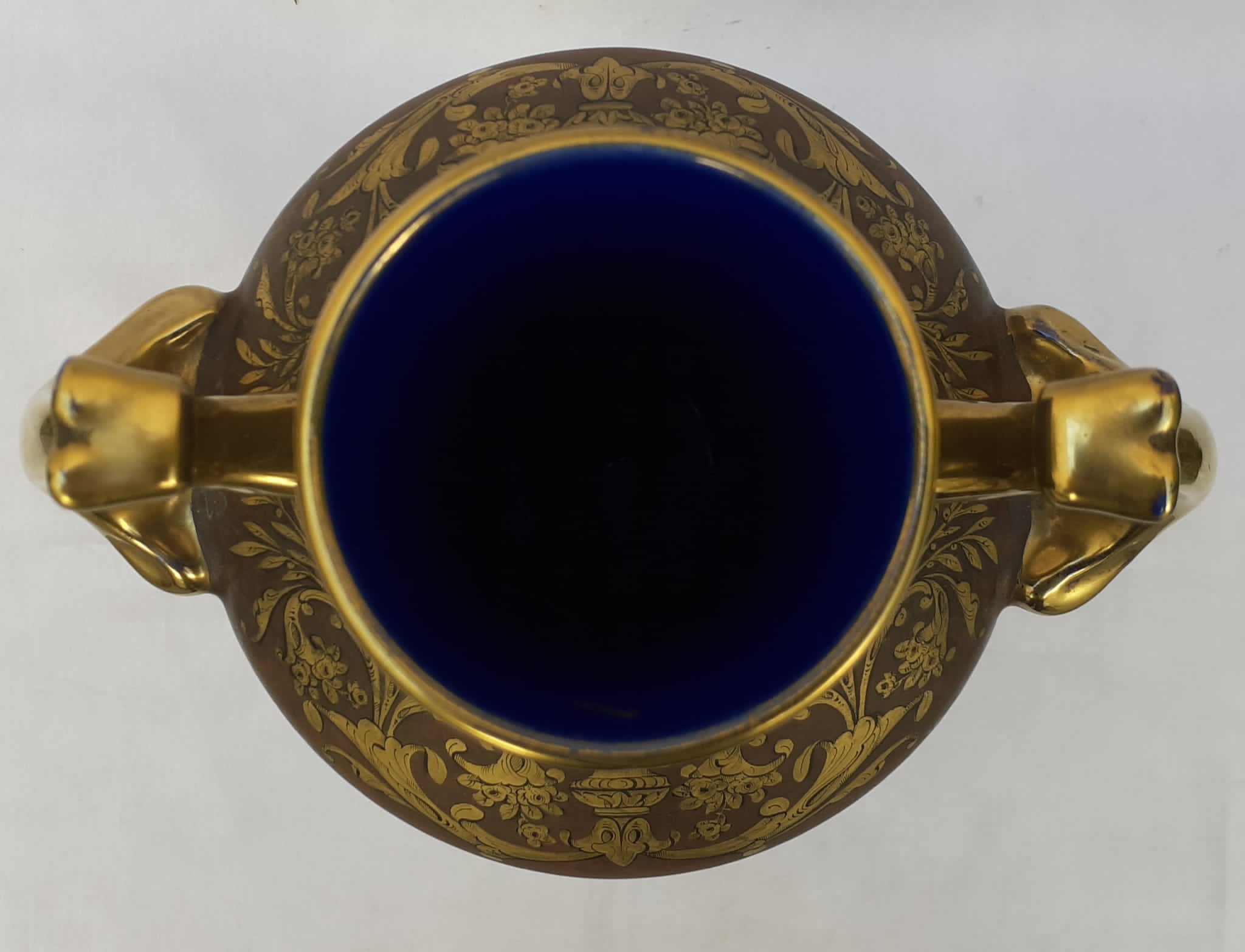 Vase en porcelaine de Tours