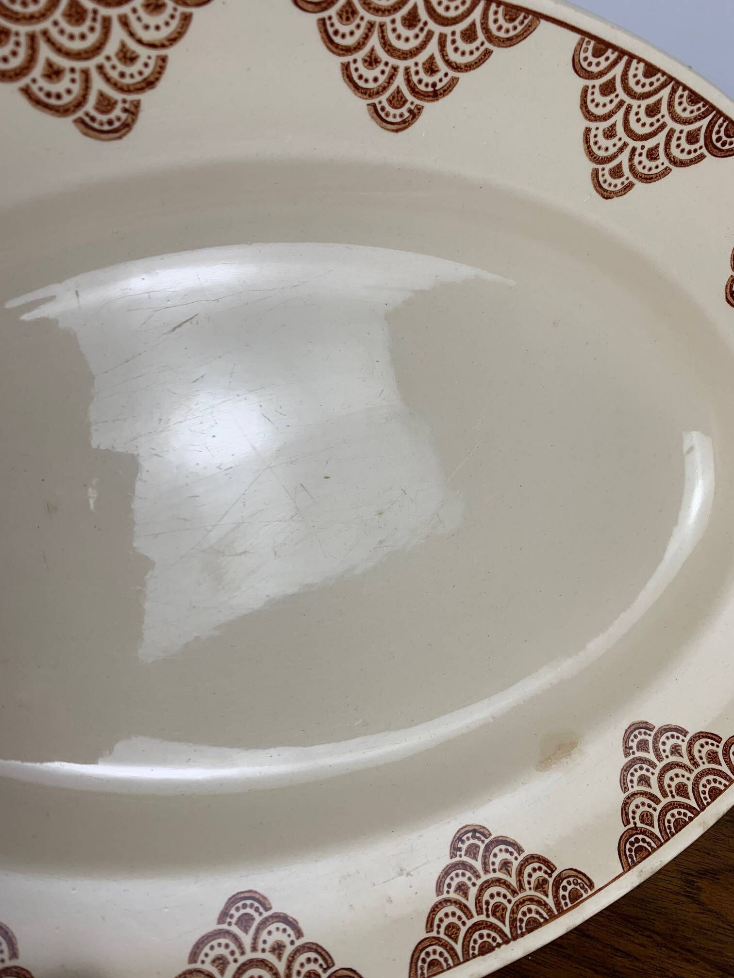 Oval dish "amandinoise", St Amand, geometric pattern, 20th century