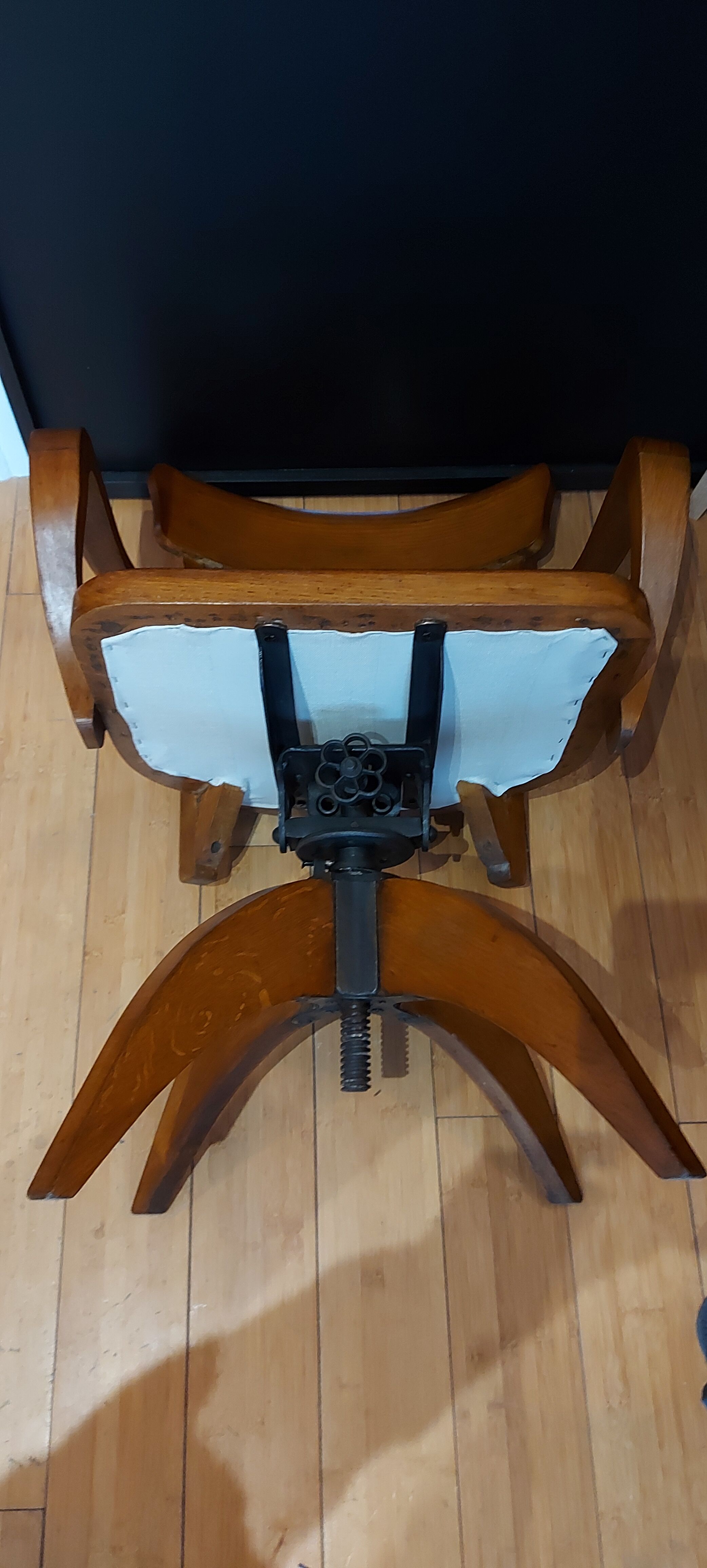 American armchair solid oak and swivel and tilting leather early twentieth fully restored