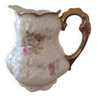 Milk pot