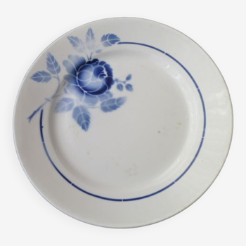 Plat en faience de Saint Amand Modèle Rosine