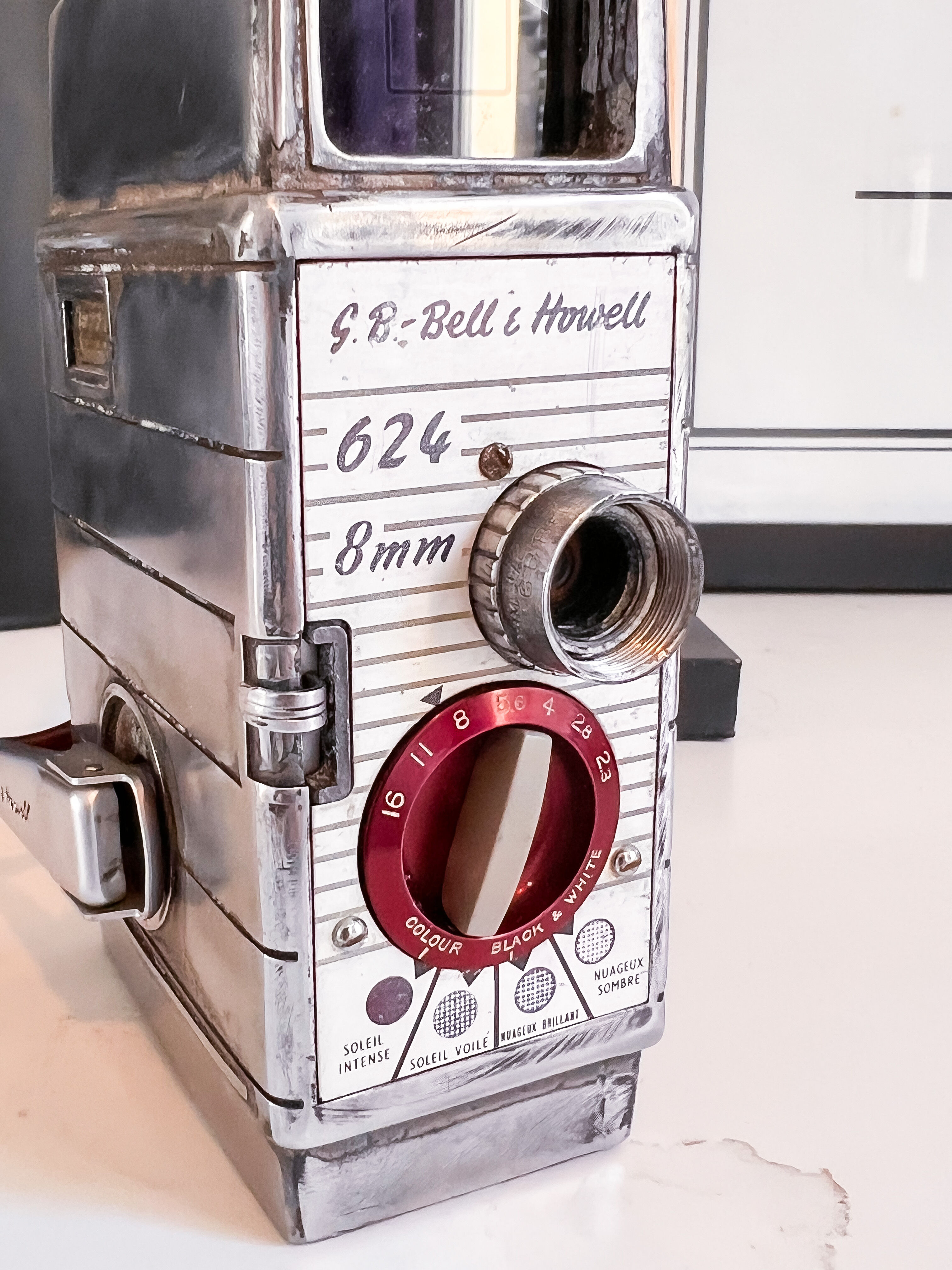 Camera 60's bell & Howell