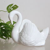 Swan pot cache