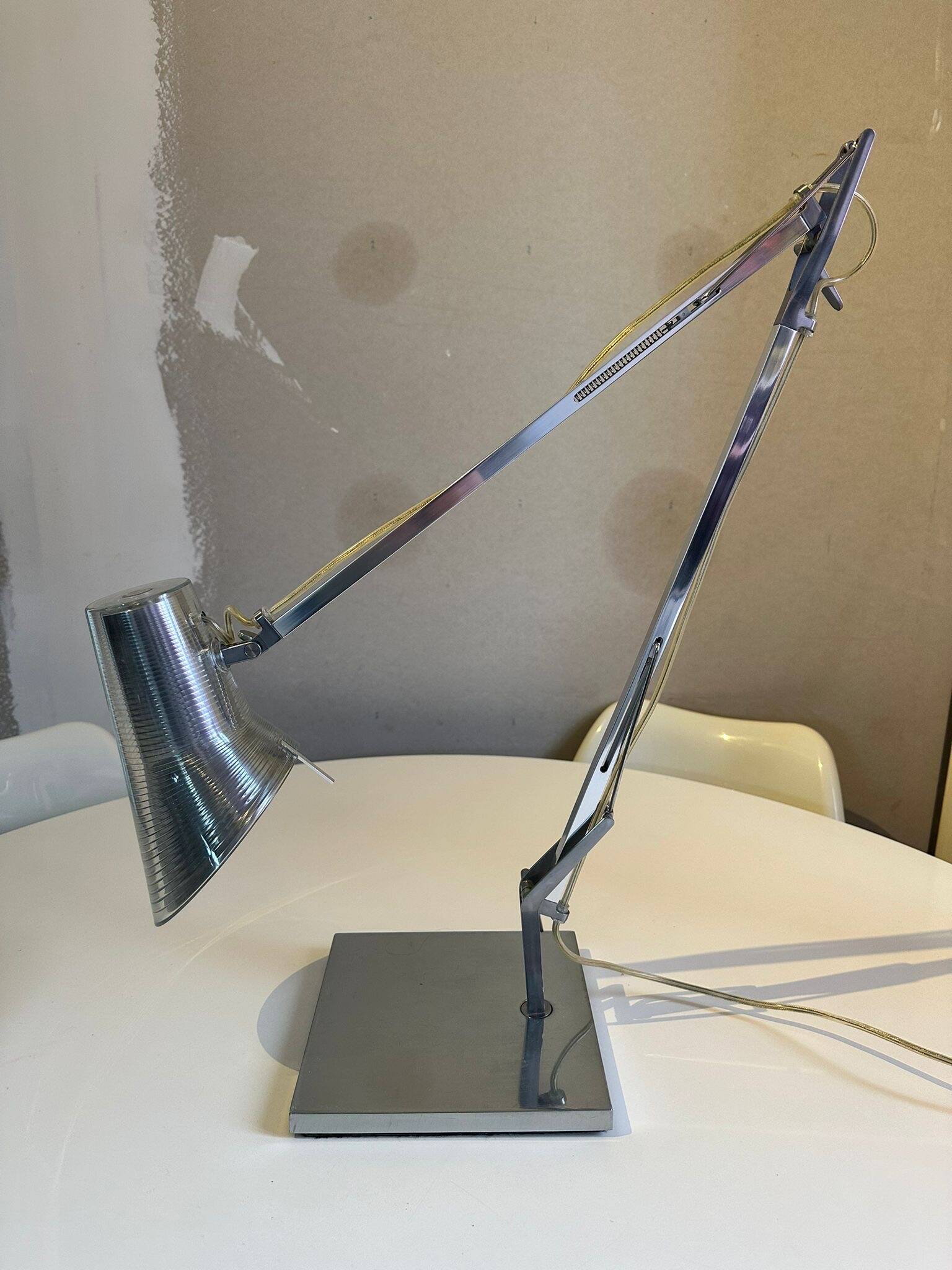 Lampe Kelvin T design Antonio Citterio édition Flos