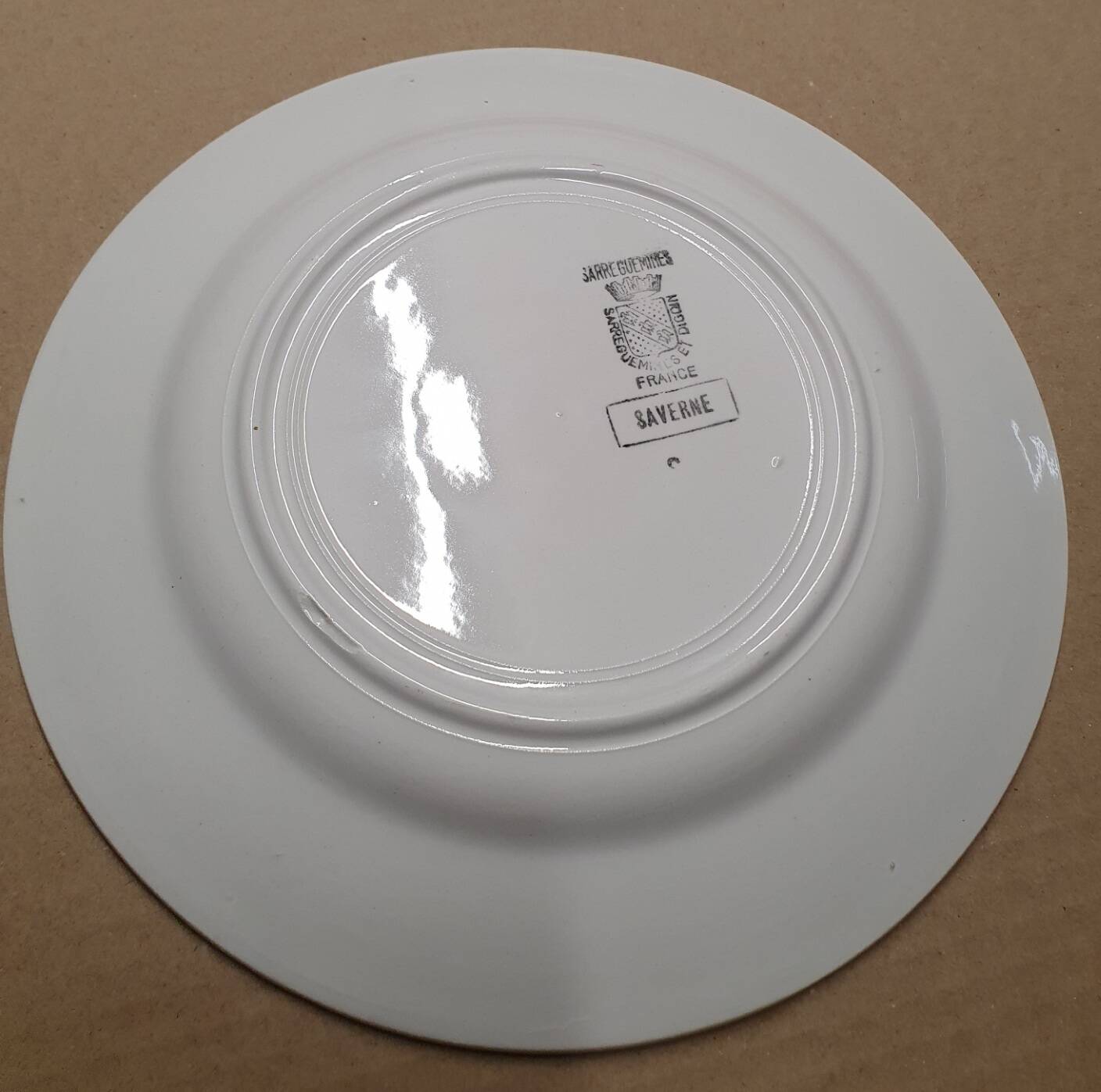 Lot of 7 flat plates in earthenware "Sarreguemines & Digoin", model SAVERNE.