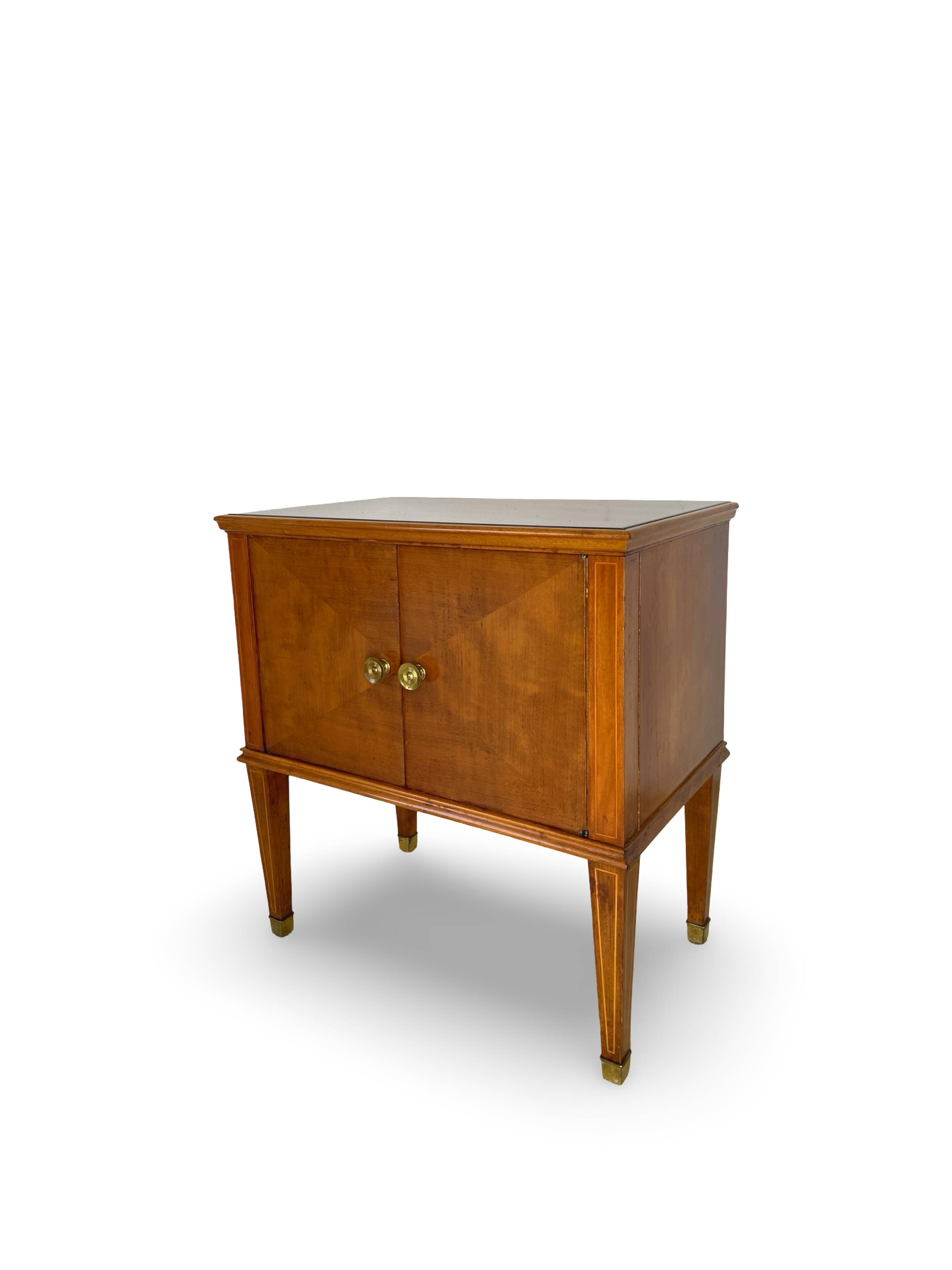 italian nightstands1950s