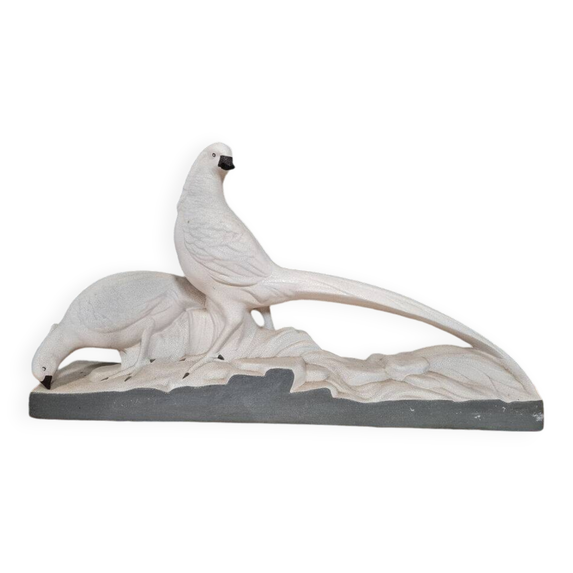 Pair of golden pheasants in crisp porcelain, Art Deco period