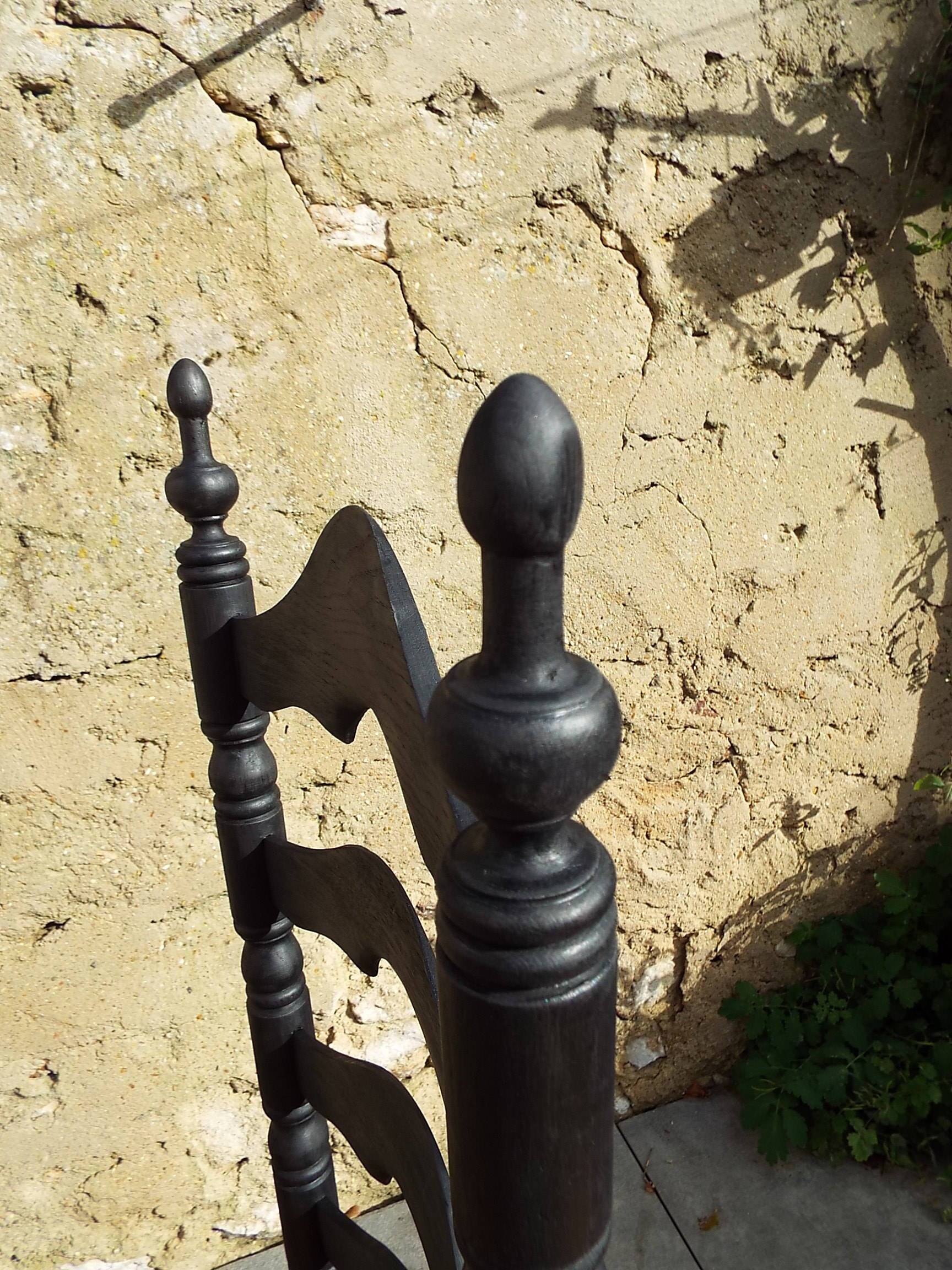 6 straw chairs with high backs