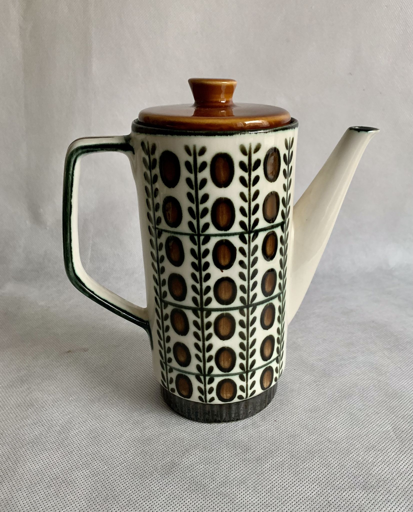 Pottery teapot Boch Rambouillet Noix, 1960s