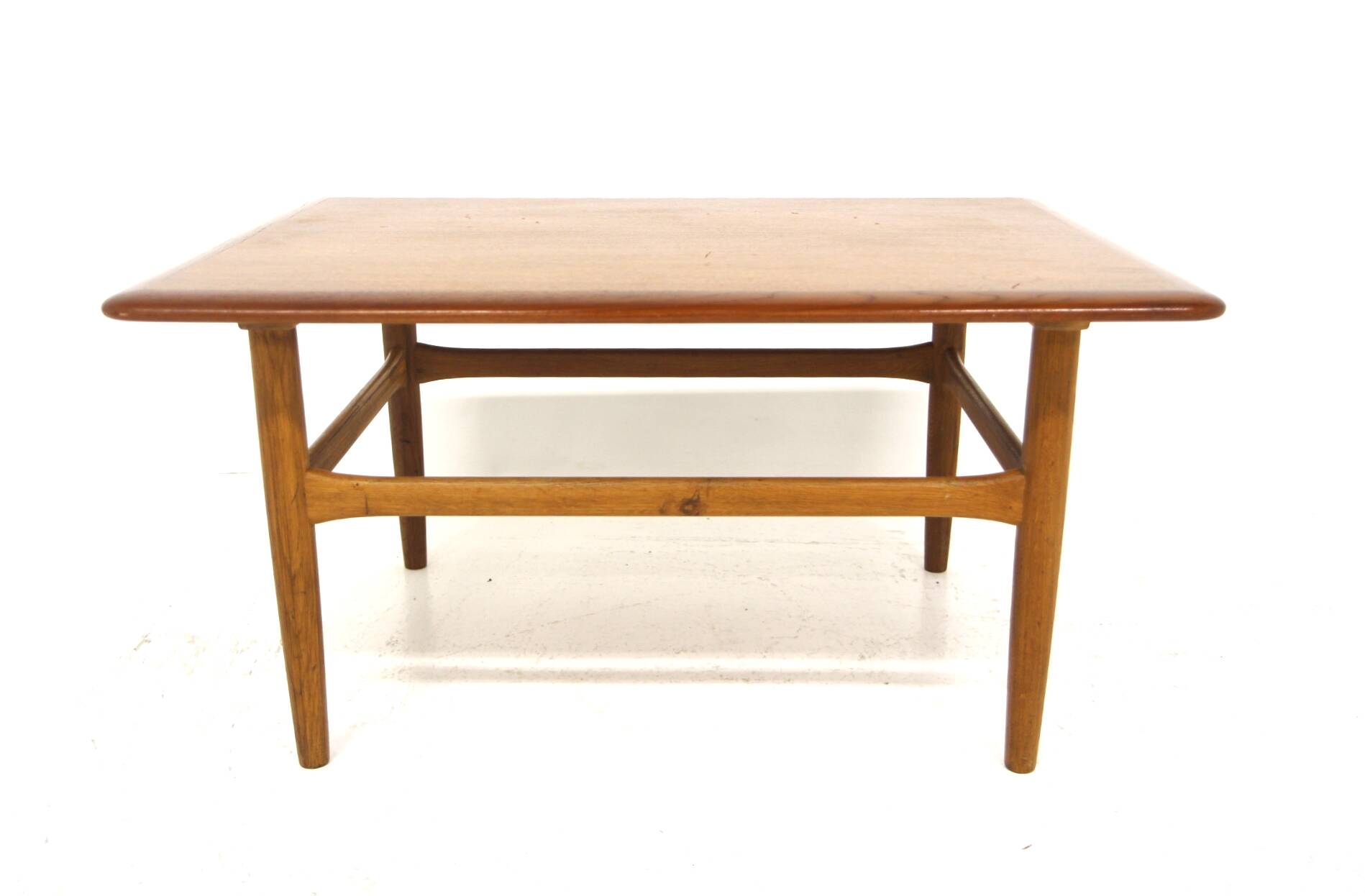 Scandinavian oak coffee table, Kurt Østervig, Jason Møbler, Denmark 1960