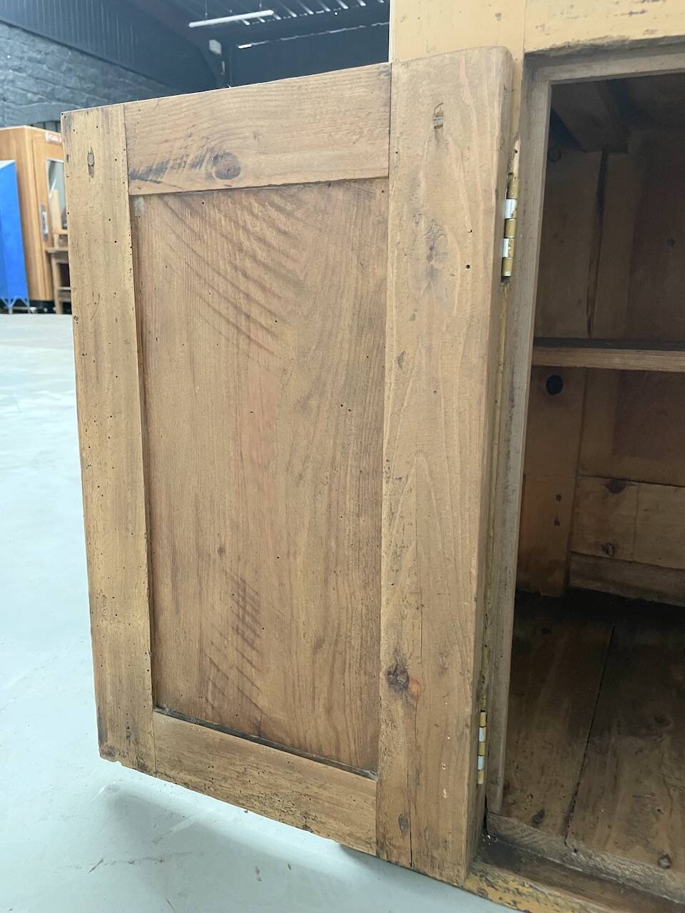 Yellow patina commercial counter from the 50s