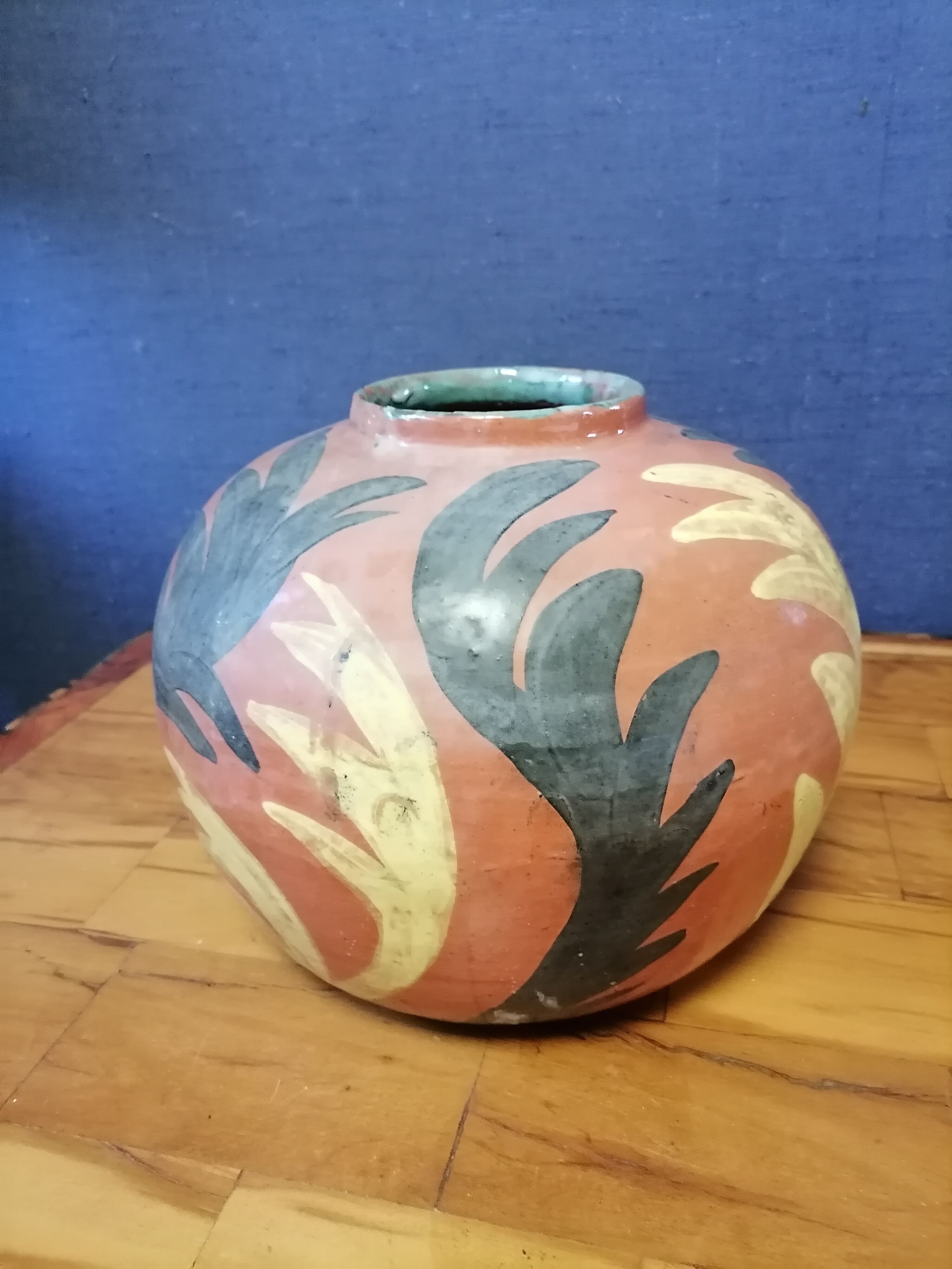 ceramic ball vase