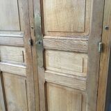 Former wardrobe of the Bank of France in light oak, 2 doors, years 30