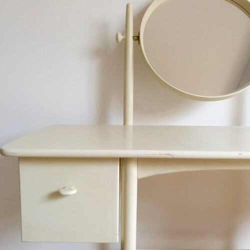 Coiffeuse par Sängbord Engström et Myrstrand Bodafors