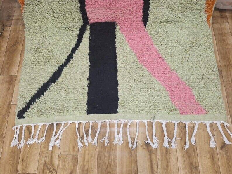 Traditional pure wool rug size 140 x 260 cm