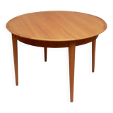 1960s round diningtable in cherrywood from LÜBKE