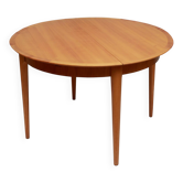 1960s round diningtable in cherrywood from LÜBKE