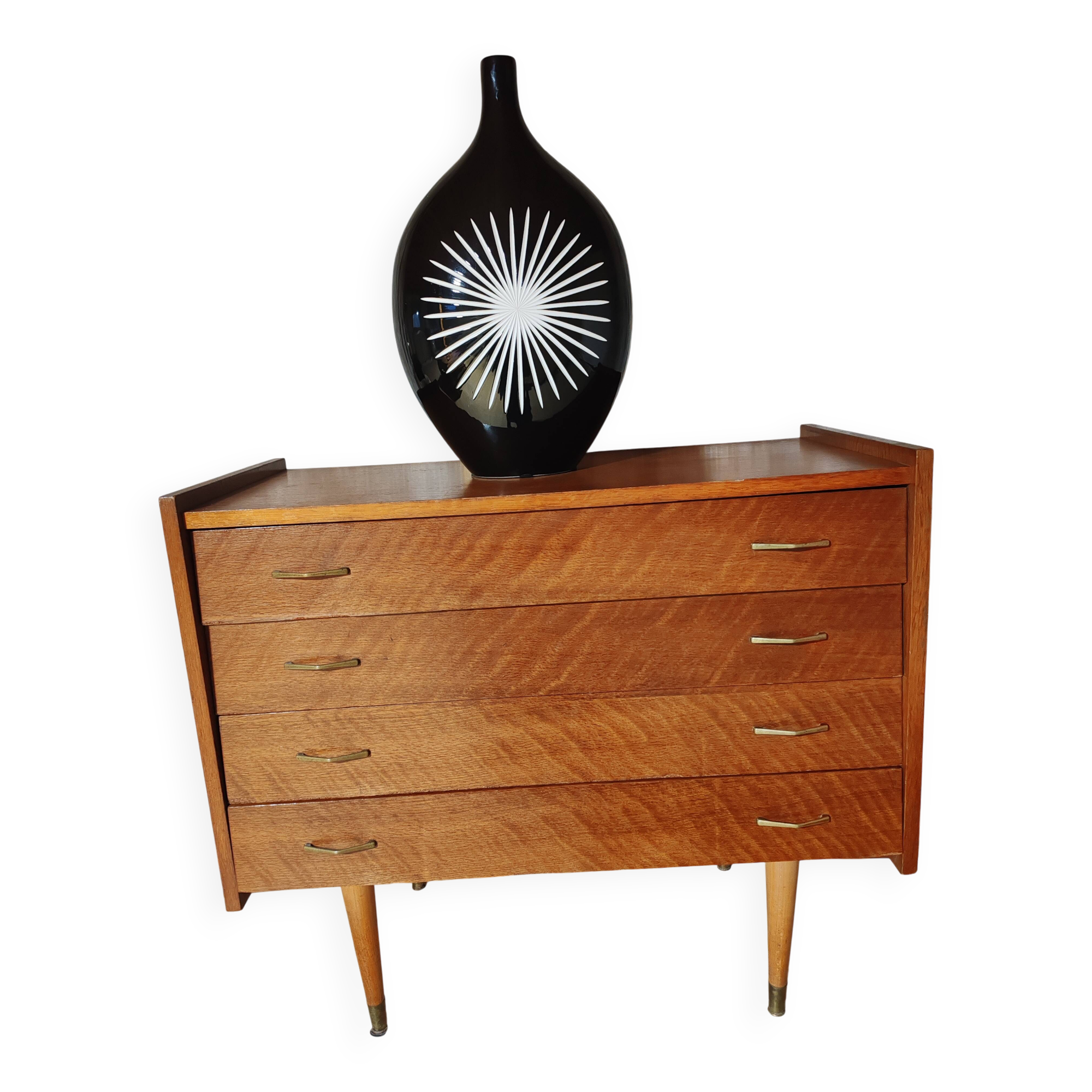 Vintage chest of drawers