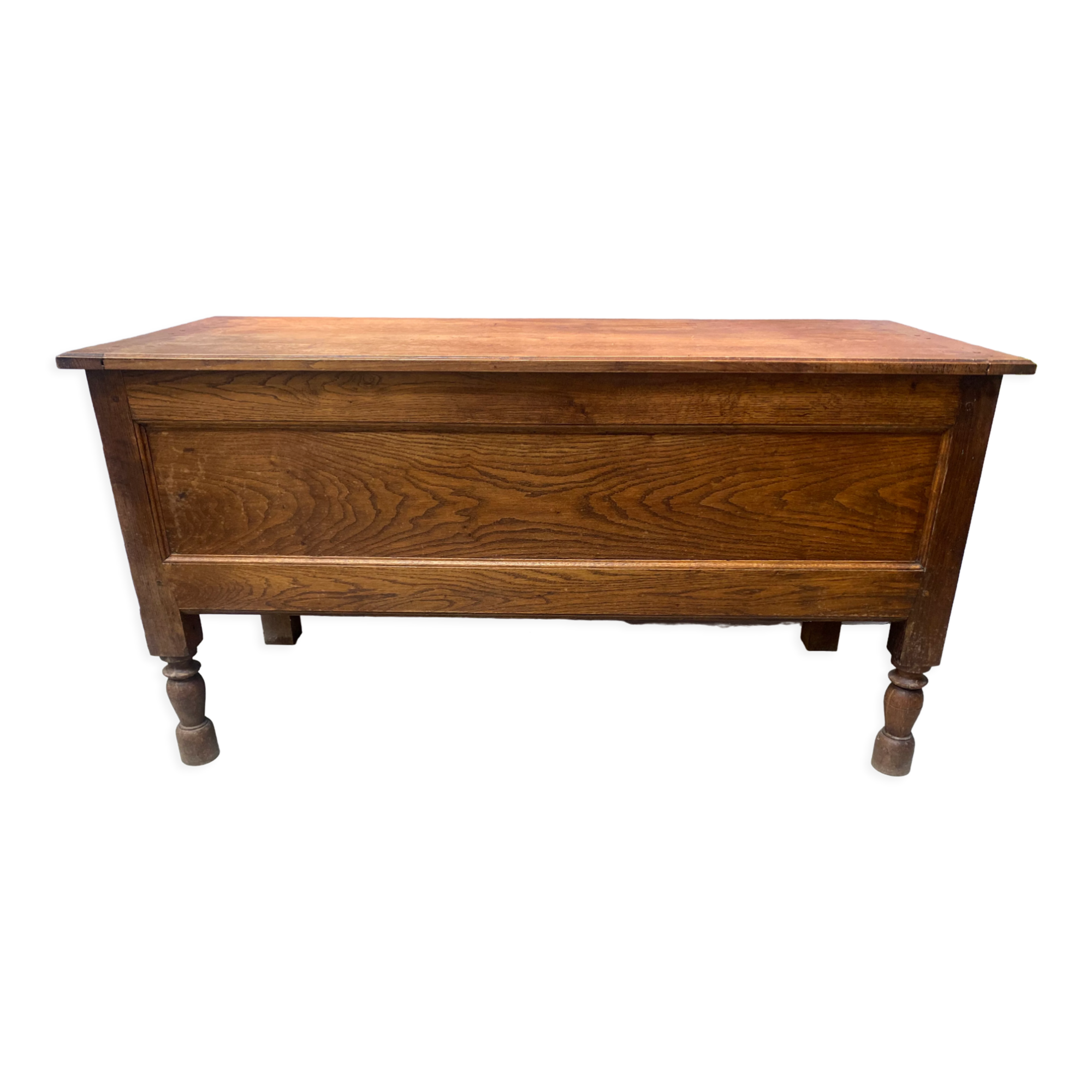 Oak tie with storage box