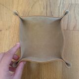 Orange pouch tray