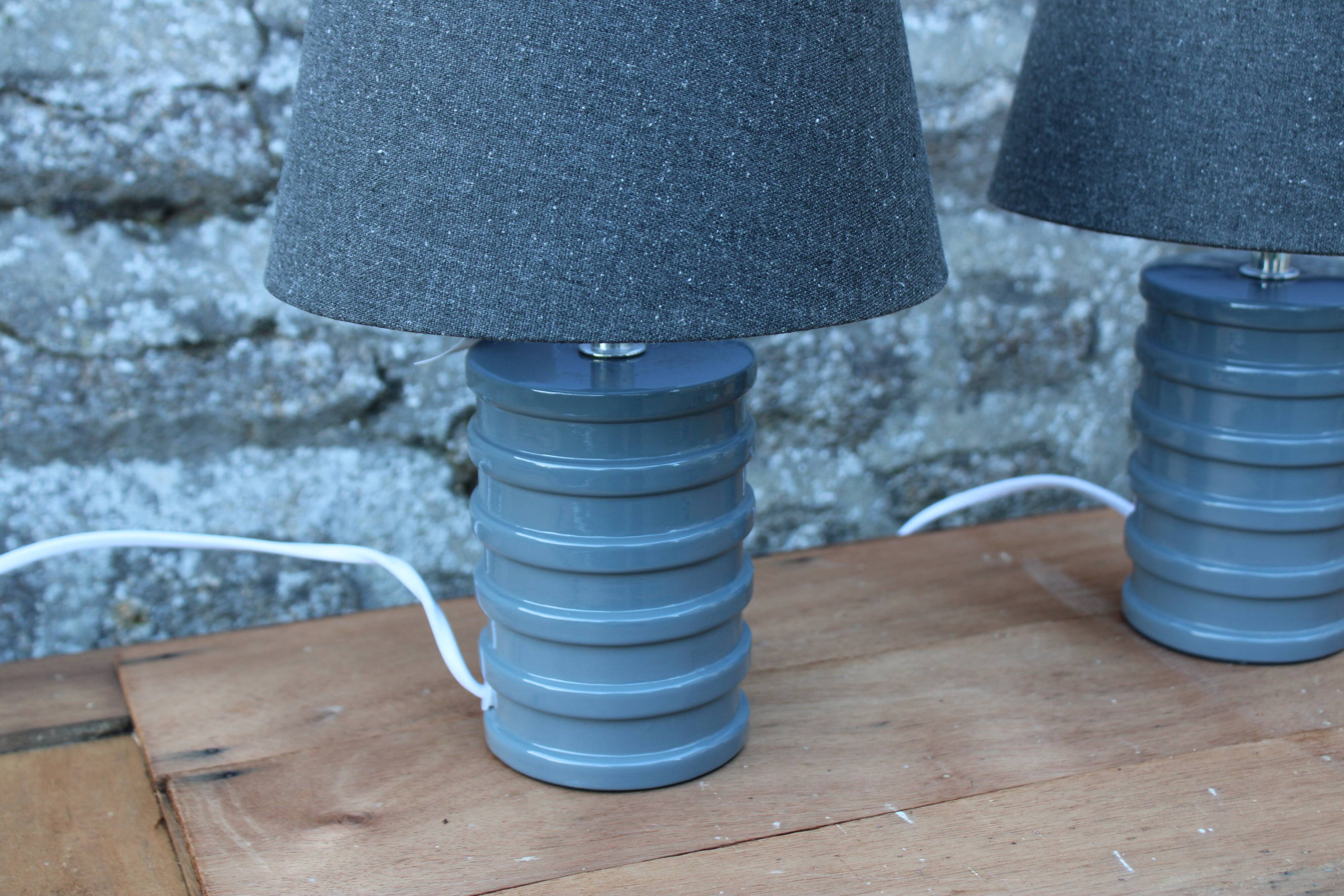 Pair of grey ceramic lamps & mottled grey lampshades – Contemporary design