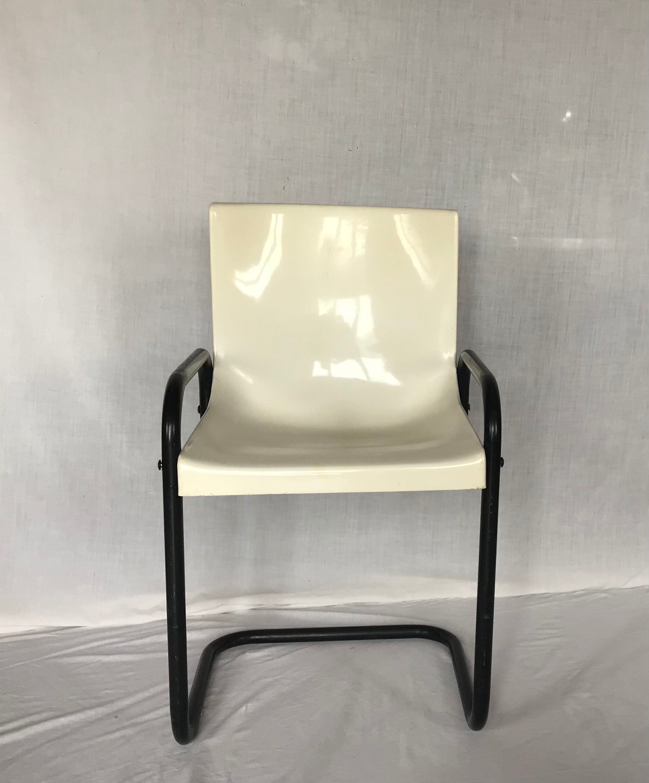Monocoque chair Meubles Gautier 1970