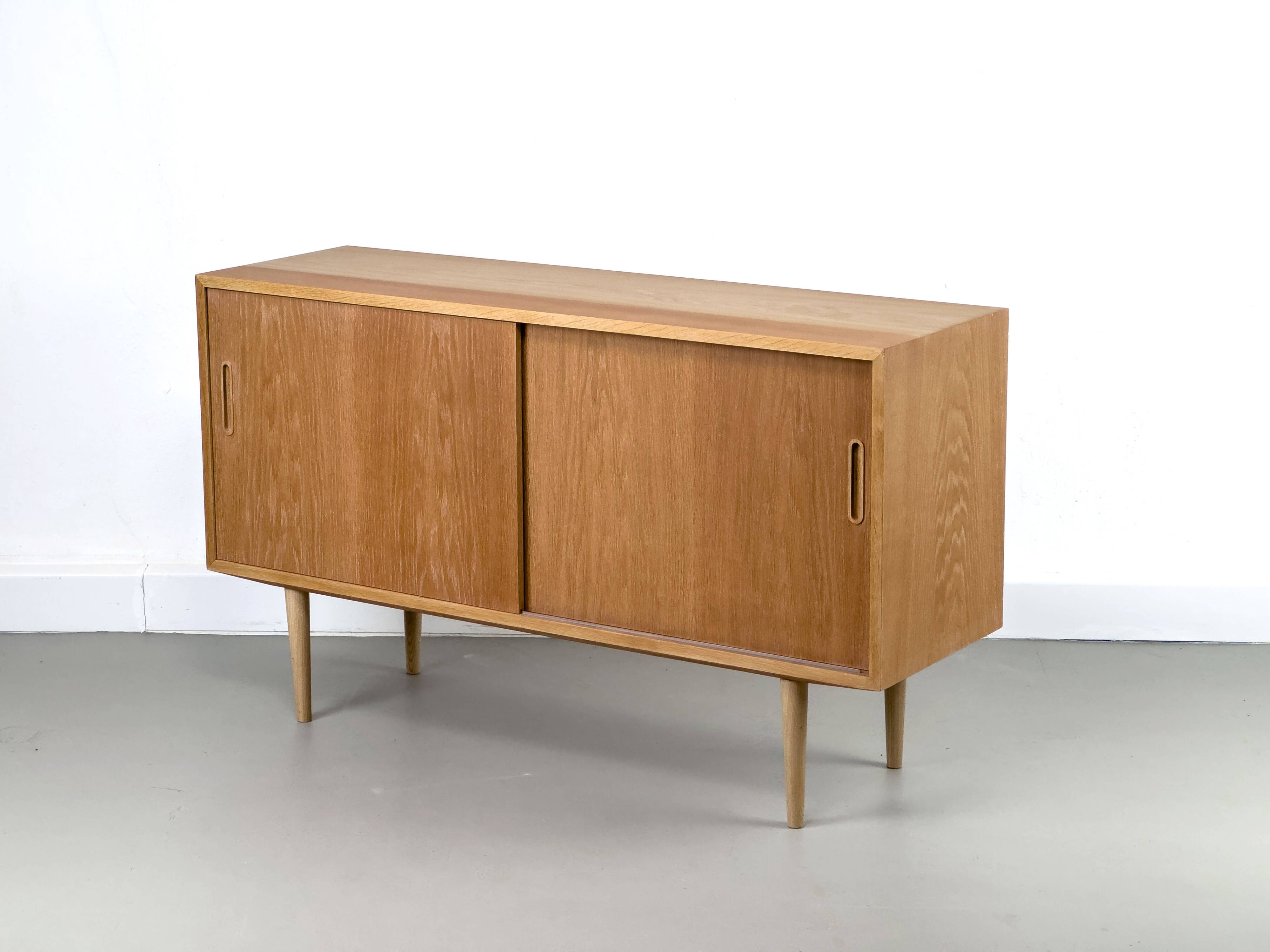 Danish Oak Sideboard by Carlo Jensen for Hundevad & Co., 1960s