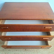Commode scandinave vintage en teck
