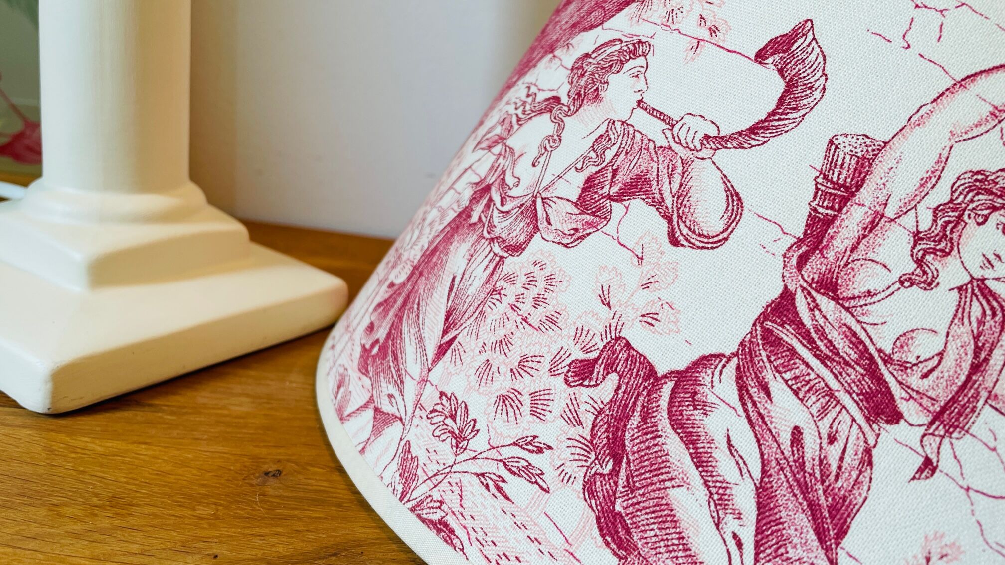 PLASTER TABLE LAMP BEIGE 90s