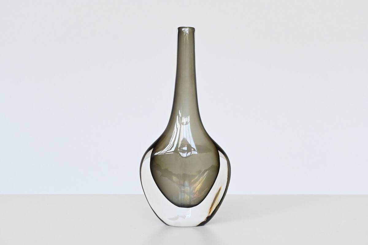 Nils Landberg black glass "Sommerso" vase Orrefors Sweden 1950