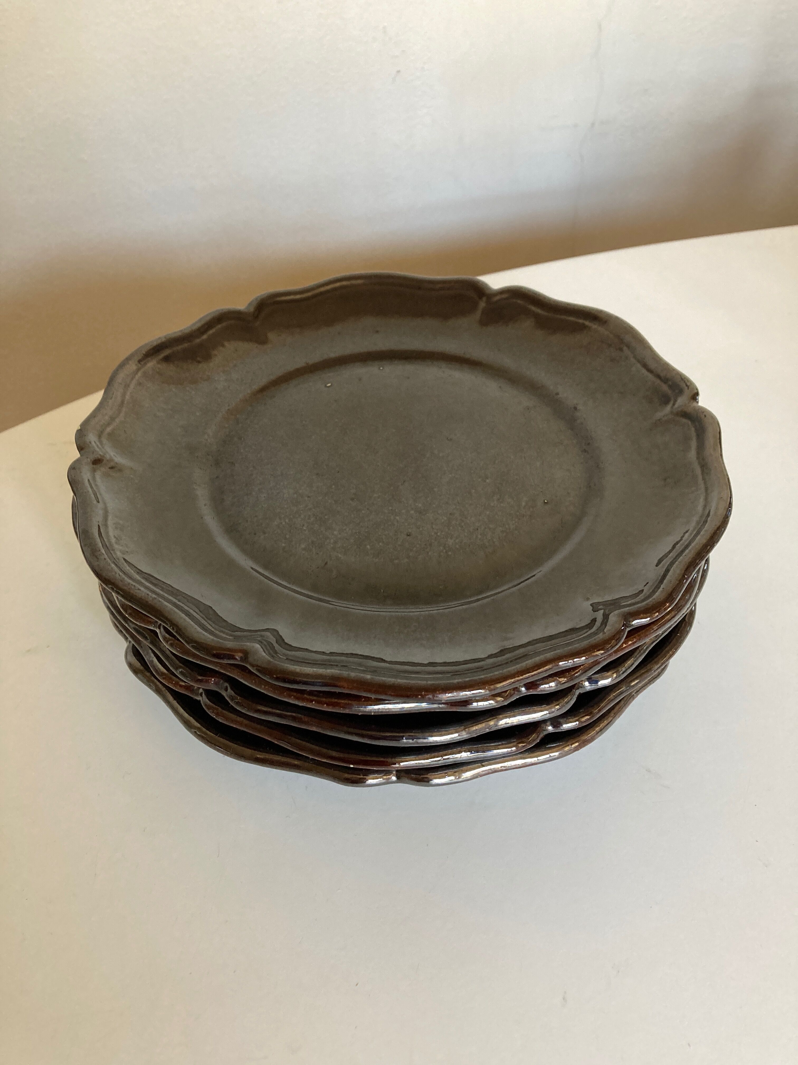 Set of 5 plates with godrons in glazed earth from Biot 1970