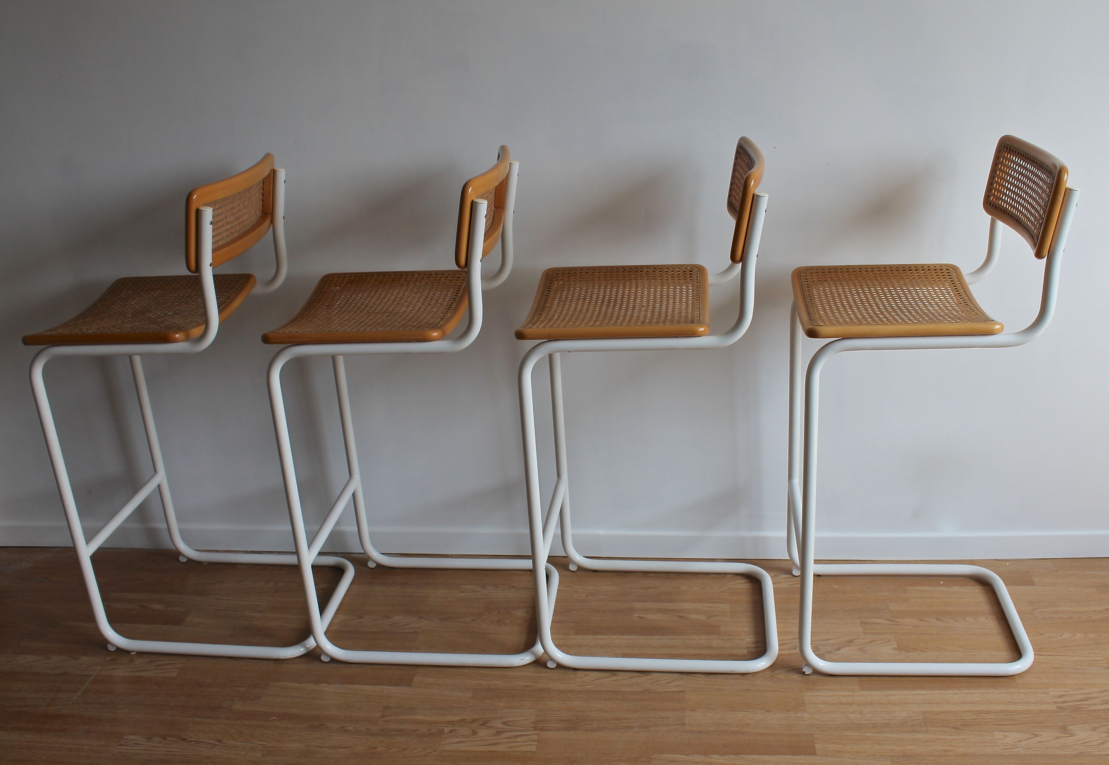 Series 4 stools high chairs CIDUE made in Italy