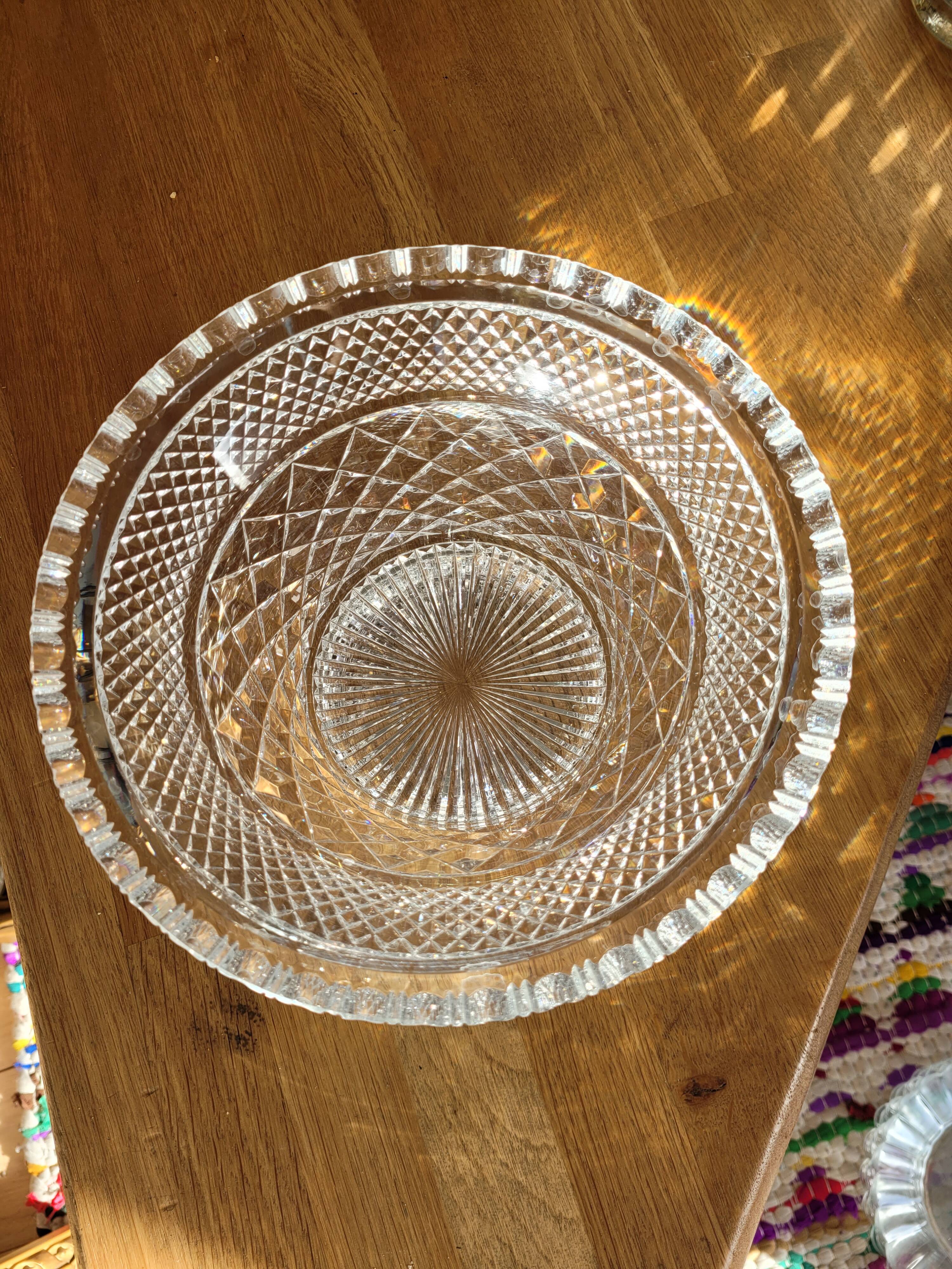 Chiseled crystal cup