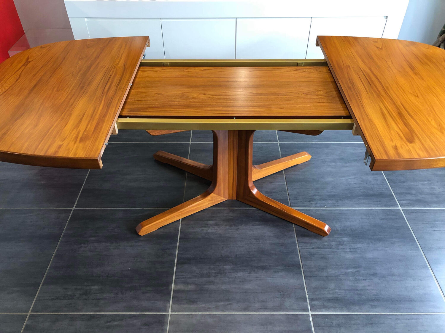 Baumann extendable table 1970s