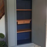 Armoire grise