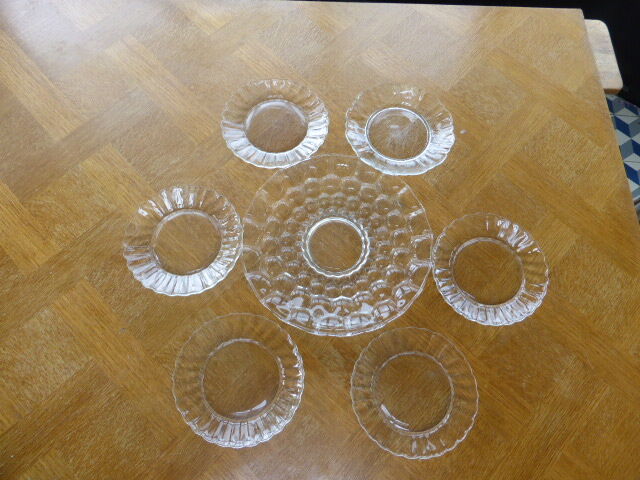 Dish and 6 duralex plates in vintage transparent glass 1970
