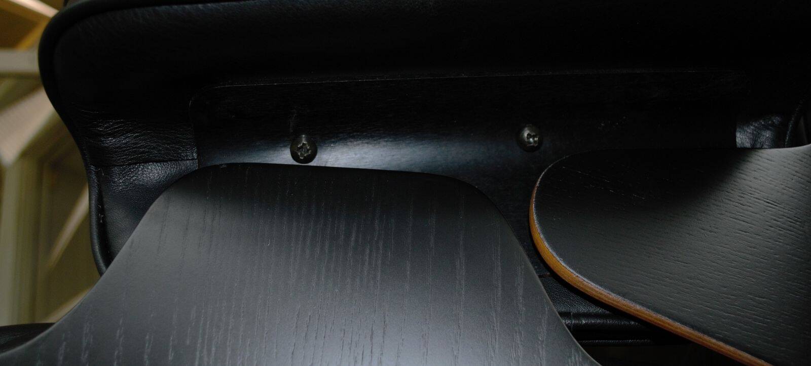 Herman Miller 670 restored version / new leather interior