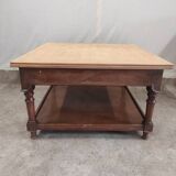 White coffee table and gold leaf