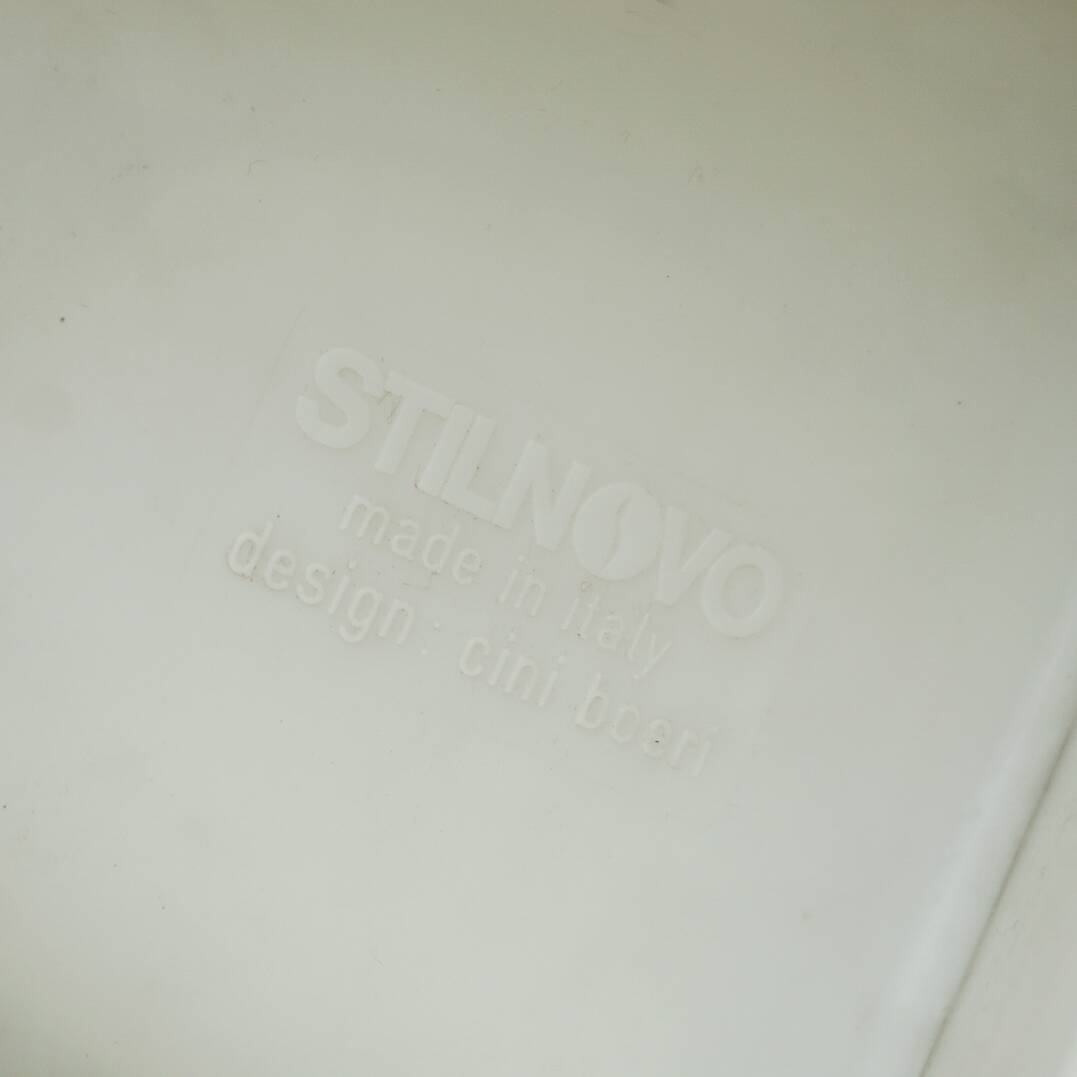 A pair of white plastic table lamps by Cini Boeri for Stilnovo, Italy.