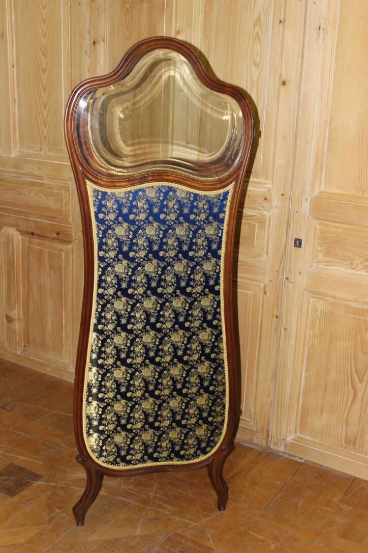 Paravent de style Louis XV en noyer