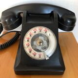 Old phone in bakelite