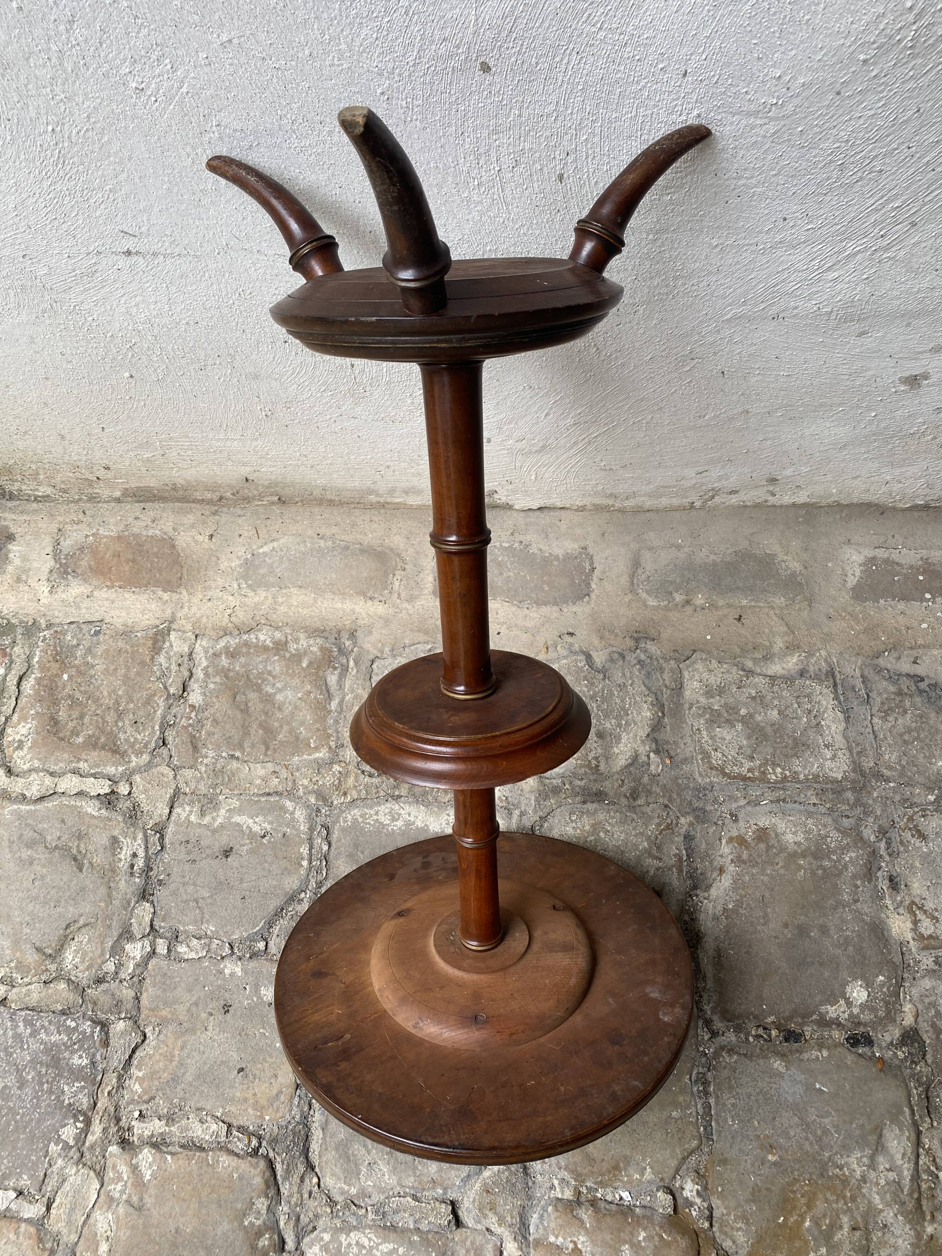 Smoking stool / table